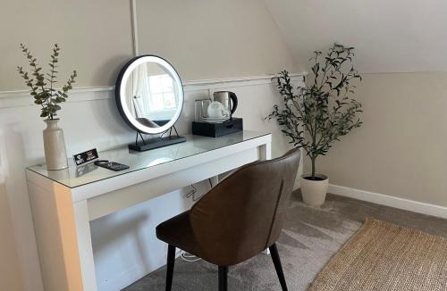 Irvine House | Harbourside Hotel