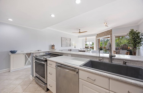 Shelter Cove Condo | Harbourside Haven – Waterfront Luxury Villa in Shelter Cove, Hilton Head Island
