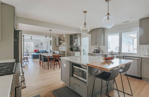 Barracks Rugby House | Hardwood Hall
