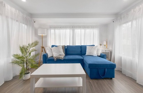 Pointe-du-Chene Cottage | Hardy’s Parlee beach suite