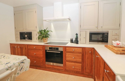 Beeley Cottage | Harebell Cottage