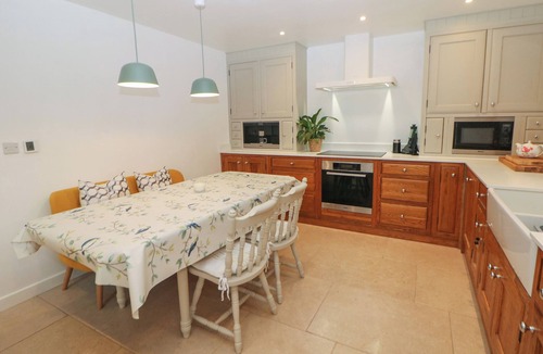 Beeley Cottage | Harebell Cottage