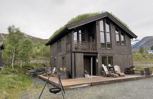 Hornindal House | Harevadet 217