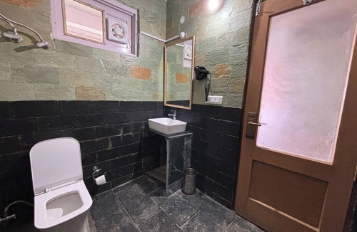 Shimla Hotel | Hari om paradise