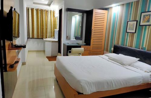 Kalpetta Hotel | Harithagiri Hotel