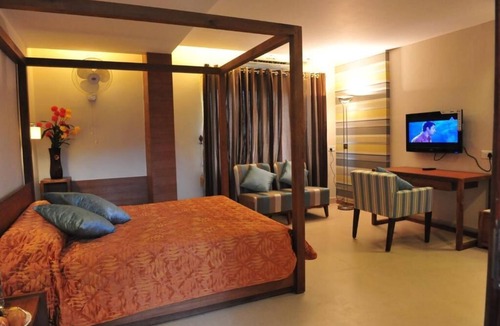 Kalpetta Hotel | Harithagiri Hotel