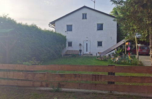 Oberdolling House | "Harlandencia" - A different take on the countryside