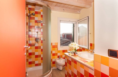 Burano Apartment | Harlequin