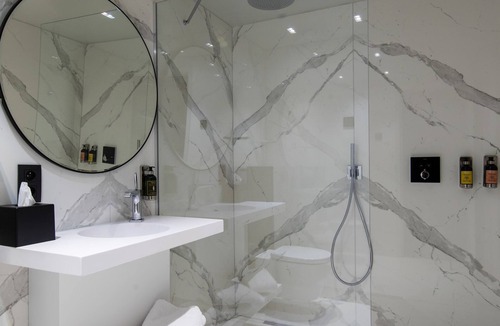 Chatelain Hotel | Harmon House