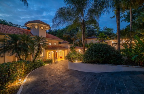 Jaco House | Harmon House