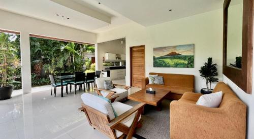Sunset Road Villa | Harmoni Villa Plawa