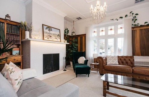 Launceston CBD House | Harmony House - CBD - Dual Apartment