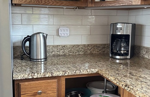 Baraboo House | Harmony House, spacious 5-bedrooms in downtown Baraboo near Devil's Lake Park