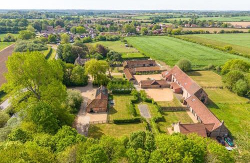 Tittleshall House | Harnser Barn