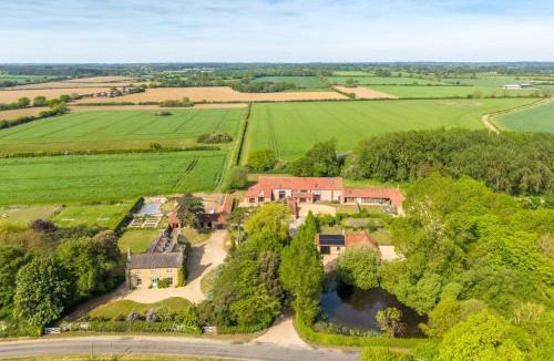 Tittleshall House | Harnser Barn