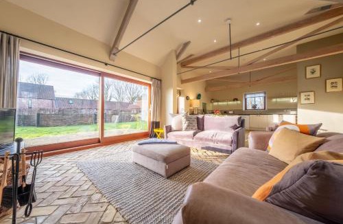 Tittleshall House | Harnser Barn