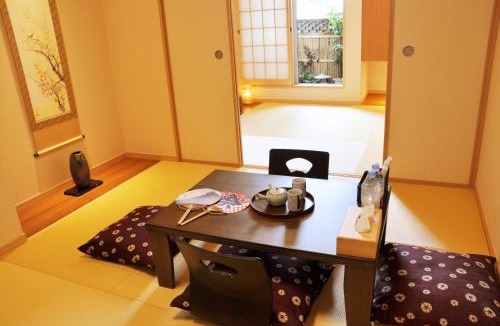 Nishinari Hotel | Harper House