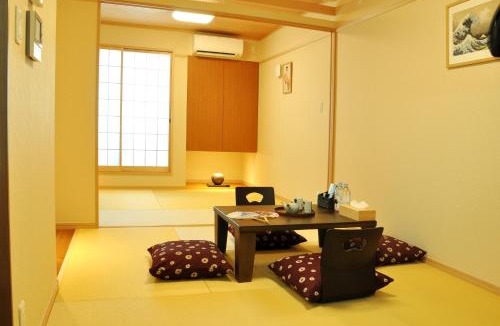 Nishinari Hotel | Harper House