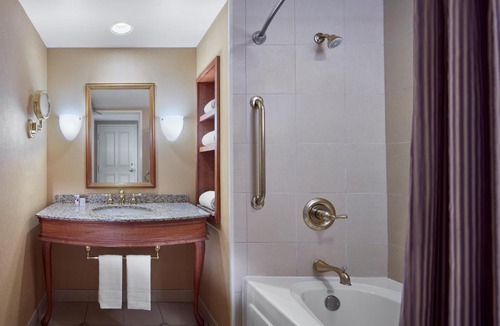 Metropolis Hotel | Harrah's Metropolis Hotel & Casino - A Caesars Rewards Destination