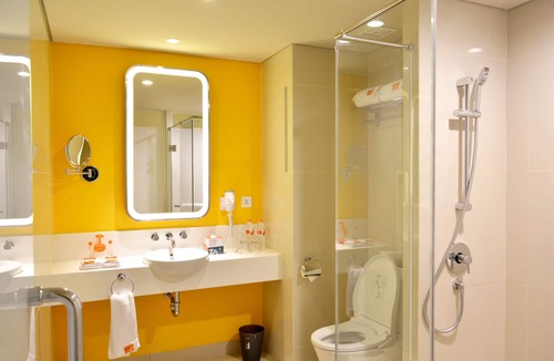 Bekasi Hotel | HARRIS Hotel & Conventions Bekasi