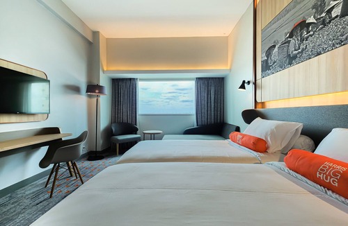 Gading Hotel | HARRIS Hotel & Conventions Kelapa Gading Jakarta