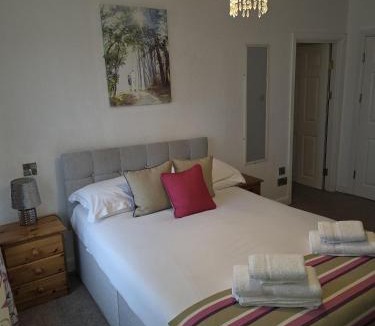 Aberystwyth Bed & Breakfast | Harry's Hotel