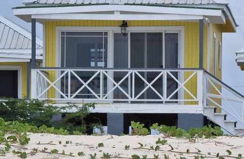 Codrington Cottage | Harrys Cottages Cottage 5 Right on the Pink Sand