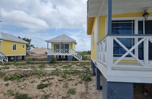 Codrington Cottage | Harrys Cottages Cottage 5 Right on the Pink Sand