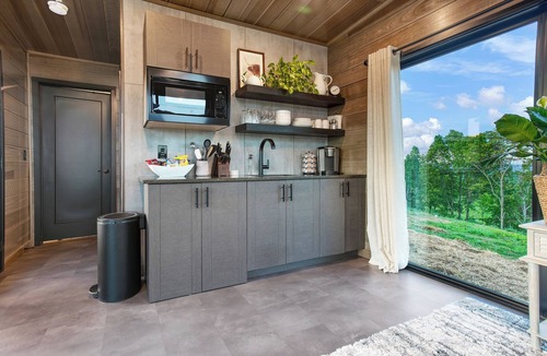 Augusta Cabin | Hart's Overlook | HOT TUB, Mtn Views + Private Pond!