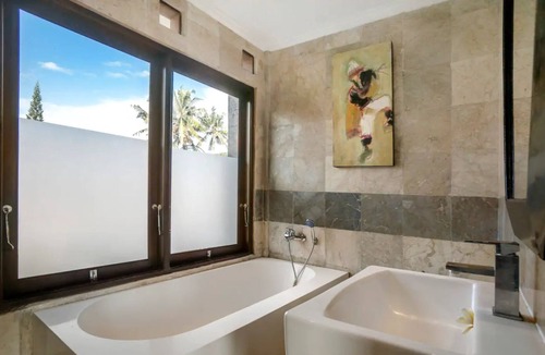 Kutuh Kaja House | Hartaning Suite Room Closer to Ubud Center