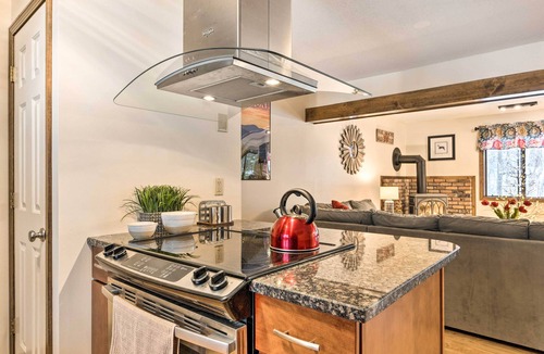 West Hartford Apartment | Hartford Escape w/Fire Pit ~ 3 Mi to Ski & Golf!