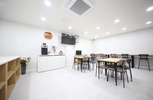 Jinhae Hotel | HARU Hotel