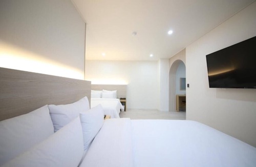 Jinhae Hotel | HARU HOTEL