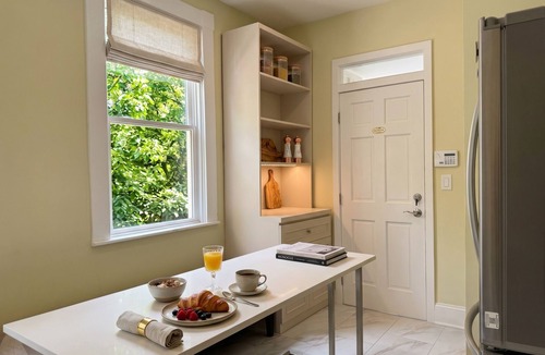 Mid-Cambridge House | Harvard House - 3BR Retreat adjacent to university