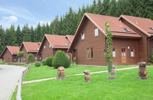 Rotacker Apartment | HAS-20 - Haus Waltraud - cozy house on the edge of the forest - wooden holiday homes in the