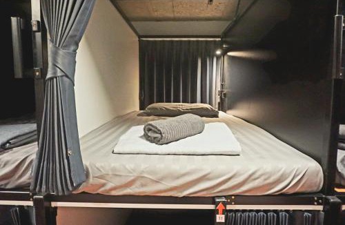Silom Hotel | Hash Capsule Hostel Silom Soi 3