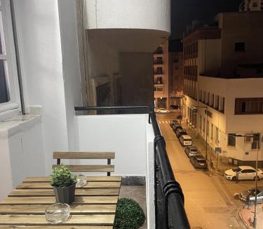 Quartier Hassan Apartment | Hassan Centre Studio-No Elevator-Wi-Fi &-Smart TV -CAN 2025