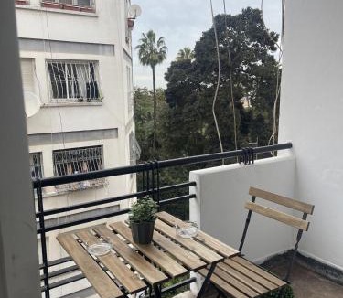Quartier Hassan Apartment | Hassan Centre Studio-No Elevator-Wi-Fi &-Smart TV -CAN 2025