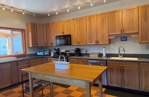 Cooperstown House | Hatch's Landing - great option for large groups, multiple unit compound