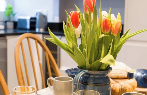 Bath Cottage | Hatfield Cottage, Bath - 3-bed | private garden