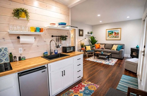 Dungeness Apartment | Haunted Saloon Suite - Hot Tub - Pet Friendly - Fenced Yard - Private Downstairs