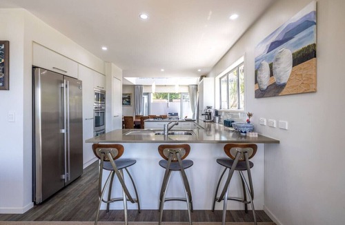 Oneroa House | Hauraki Vista