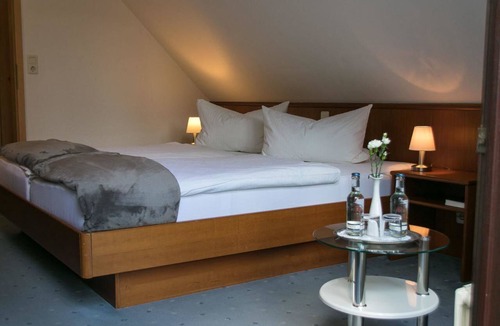 Heiligenkirchen Hotel | Haus am Wasserfall