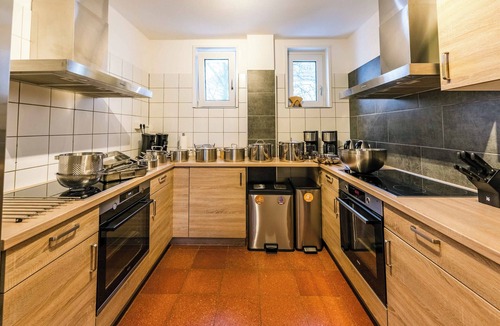 Langewiese House | Haus BerchStein - unique, upscale & cozy for up to 25 people!