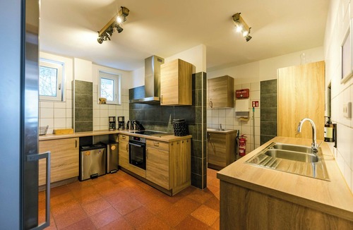 Langewiese House | Haus BerchStein - unique, upscale & cozy for up to 25 people!