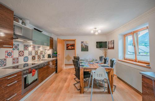 Muhlbach im Pinzgau Apartment | Haus Bernadette I