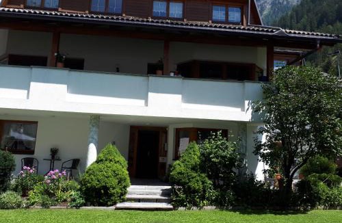 Feichten House | Haus Gfall