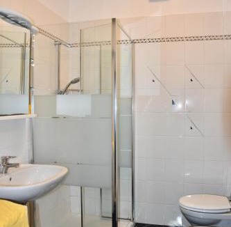 Caldaro Sulla Strada del Vino Apartment | Haus Klavenz