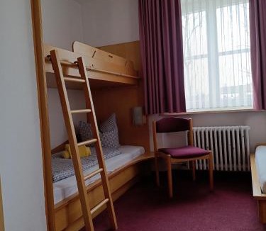 Neuendettelsau Hotel | Haus Lutherrose