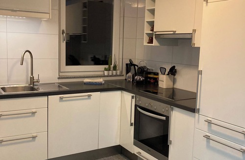 Grißheim Apartment | Haus-Meta, bright basement apartment with patio and terrace, child-friendly